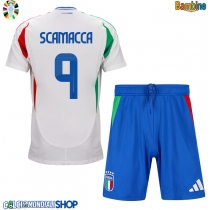Maglie da calcio Italia Gianluca Scamacca #9 Seconda Maglia Bambino Europei 2024 Manica Corta (+ Pantaloni corti)